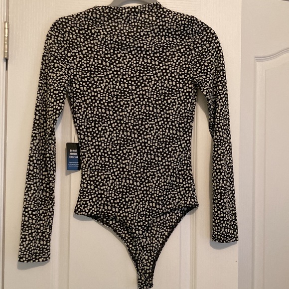 Express Bodysuit - Picture 3 of 5